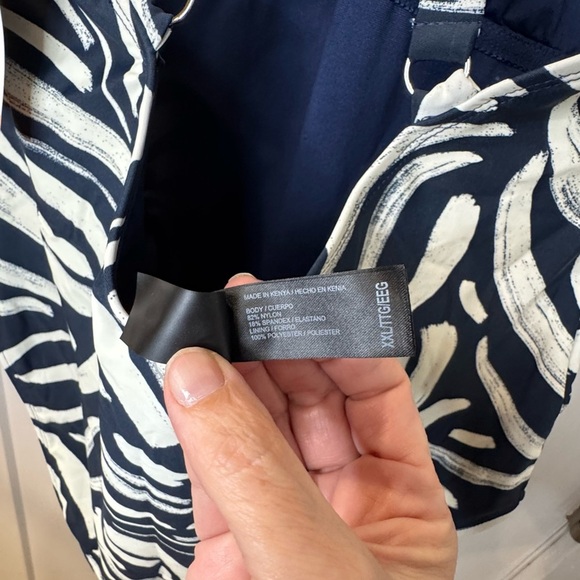 NWT Hurley UPF50+ Geometric Full-piece  Swimsuit Women’s XXL - Picture 5 of 11